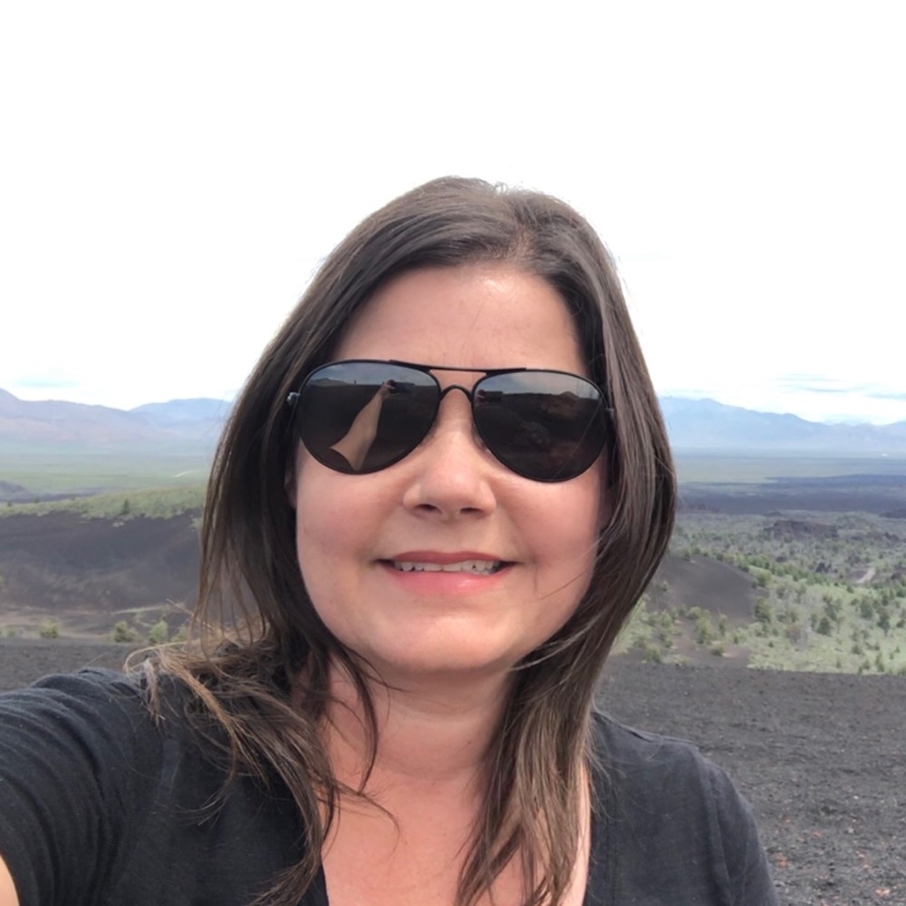 Meet your Posher, Holly